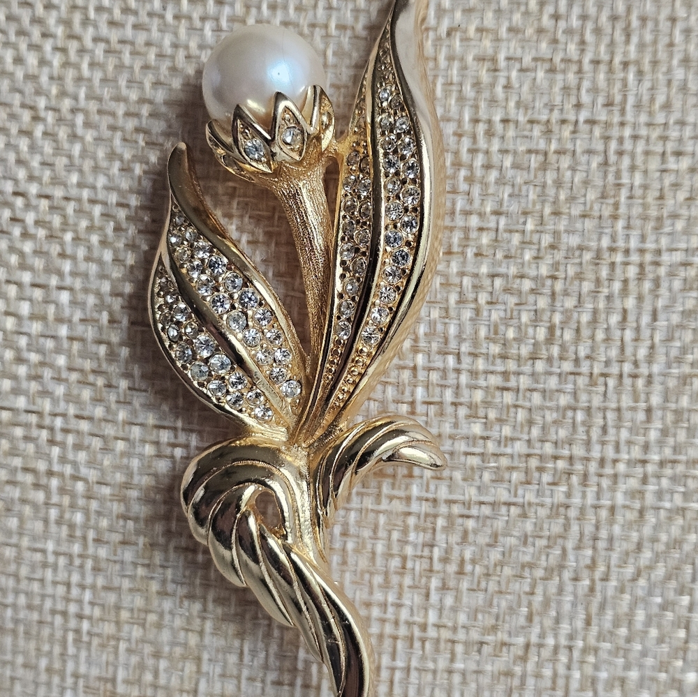 Vintage Dior Floral Pearl and Rhinstone Brooch - Picture 7 of 11